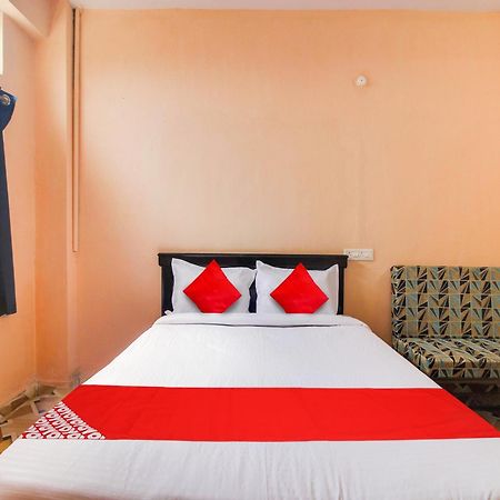 Hotel O R.J.International Pedda Ambarpet Екстериор снимка