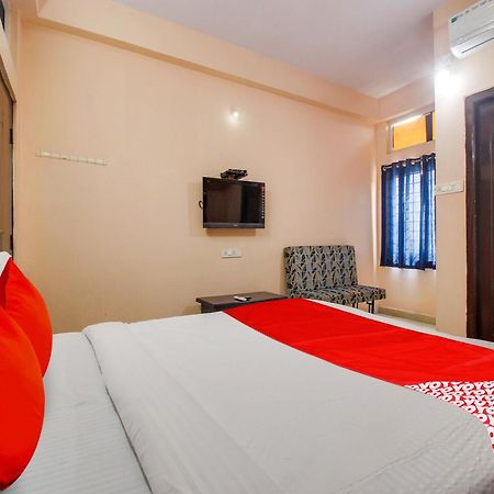 Hotel O R.J.International Pedda Ambarpet Екстериор снимка