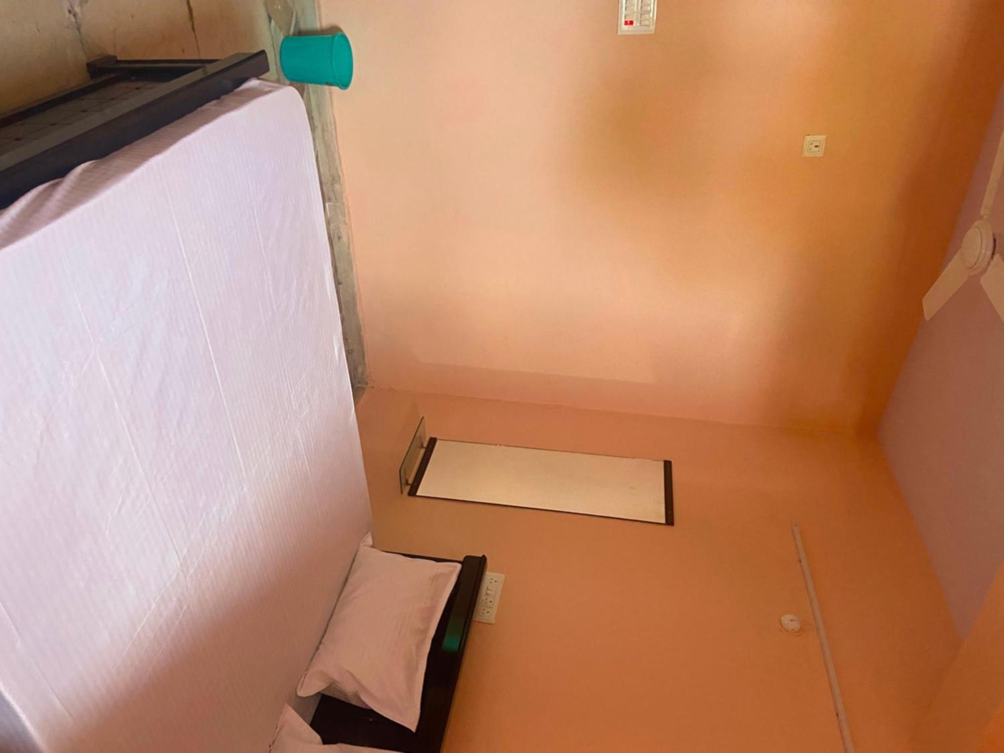 Hotel O R.J.International Pedda Ambarpet Екстериор снимка