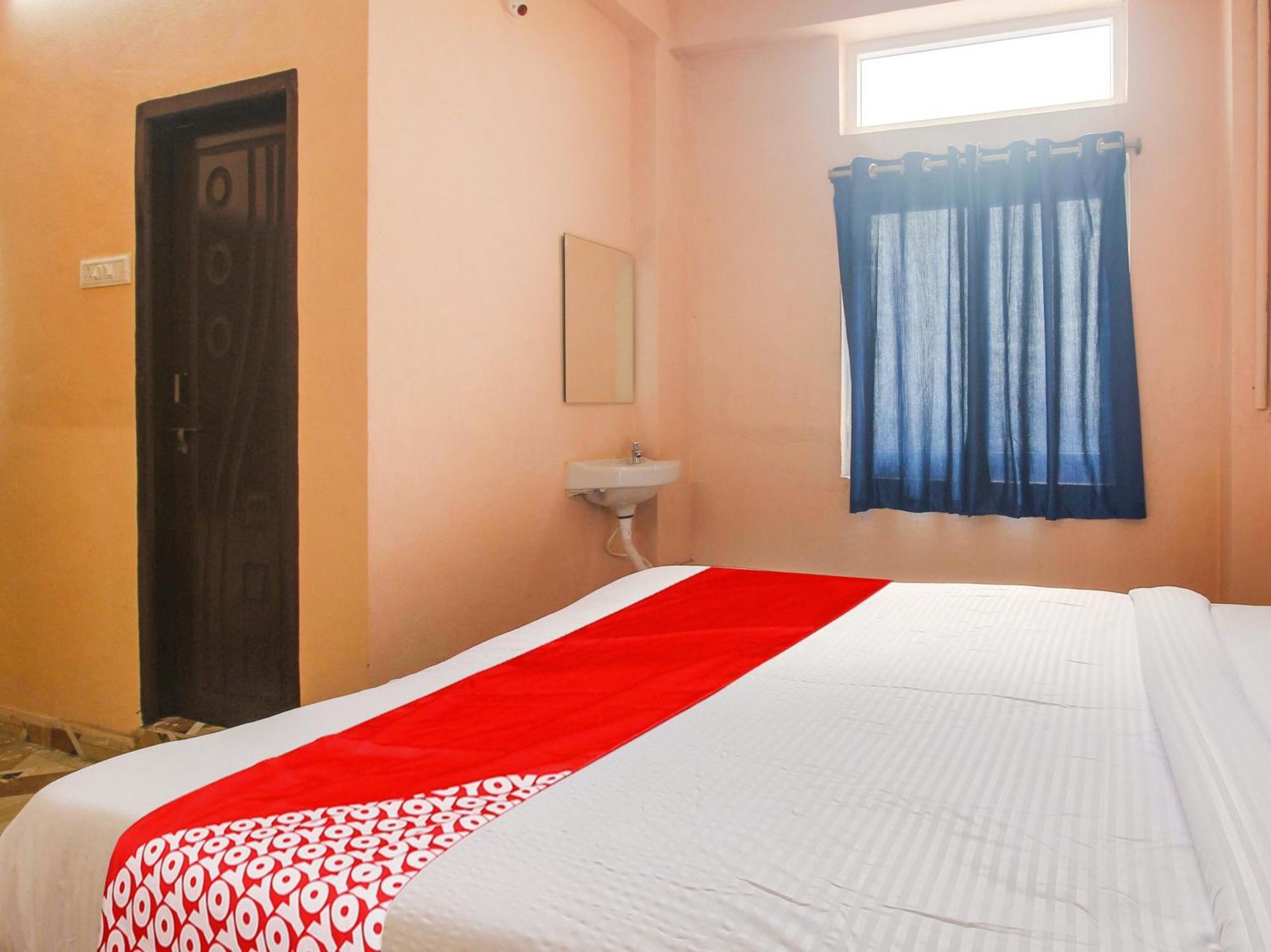 Hotel O R.J.International Pedda Ambarpet Екстериор снимка