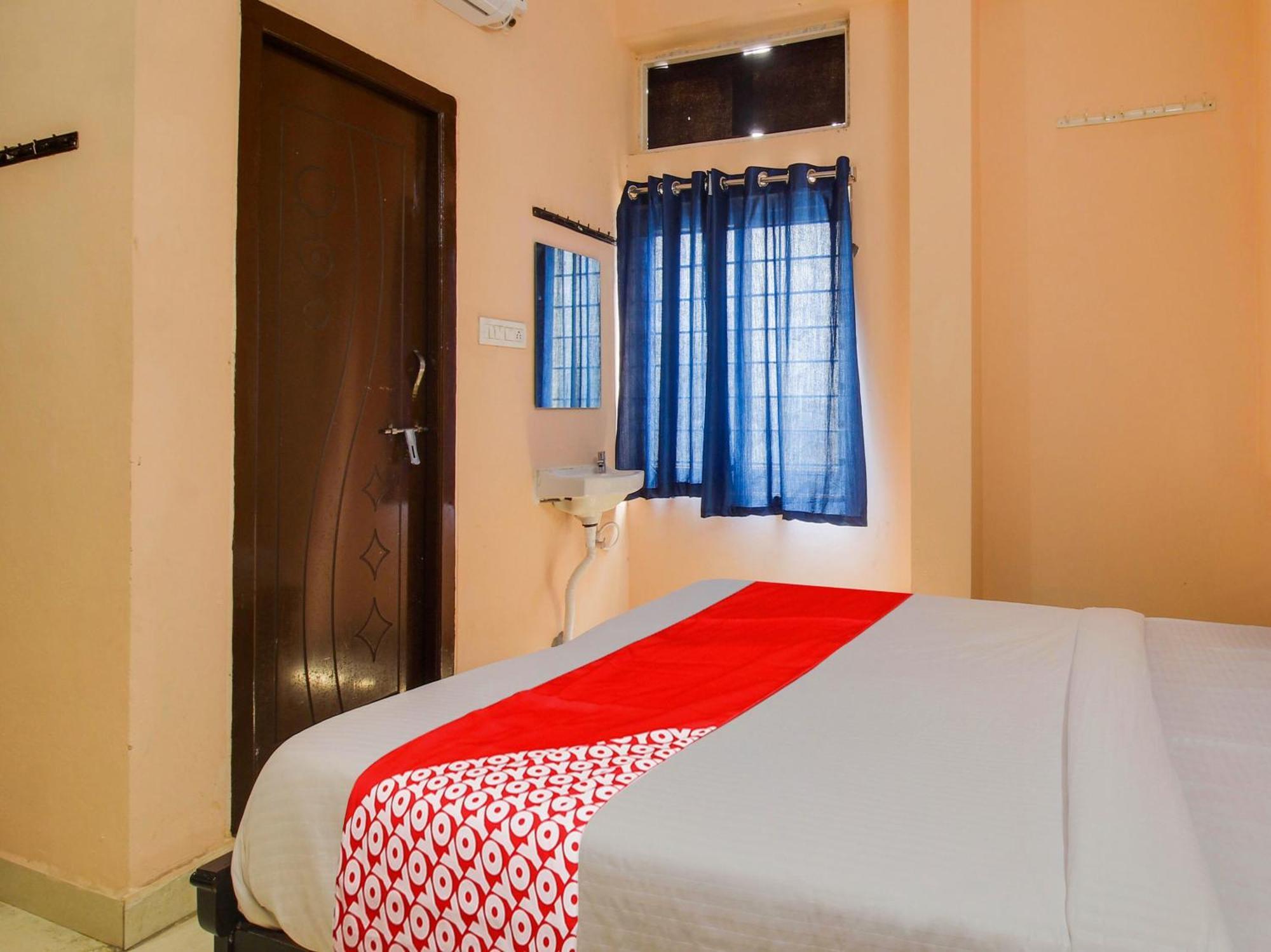 Hotel O R.J.International Pedda Ambarpet Екстериор снимка